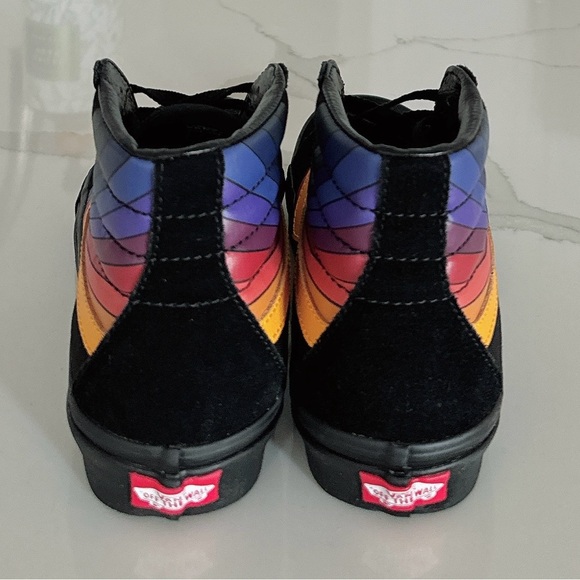 New Unisex VANS Sk8-Hi Reissue Refract Black/Multi Size Women's 7 Men's 5.5 - Picture 7 of 8